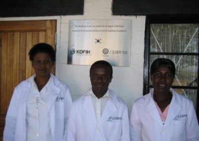 짐바브웨 등대 보건소 의료진 2011.06