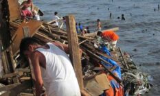 2012.08.27 필리핀 나보타스 태풍피해 주민들에게 도움의 손길을 바랍니다
